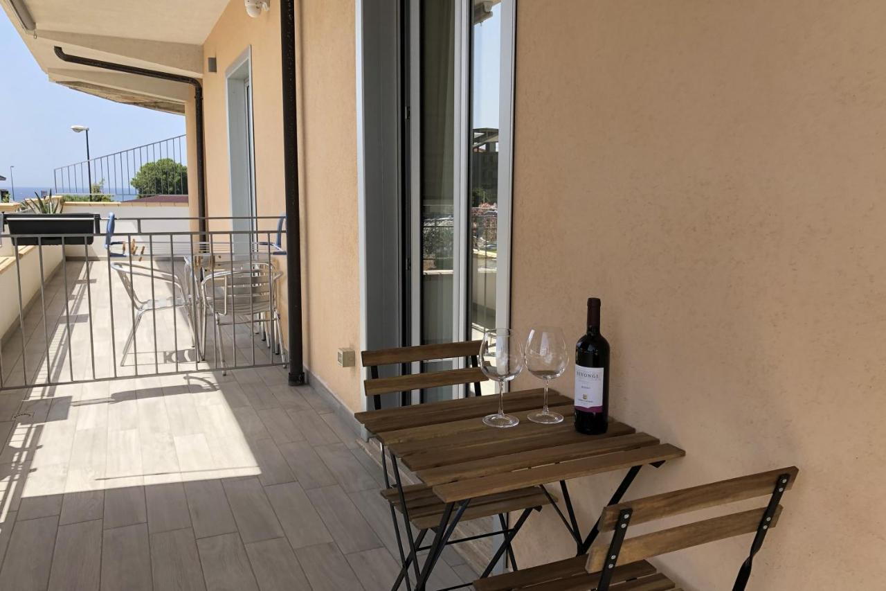 Accomodati B&B Marina di Gioiosa Ionica Exterior foto